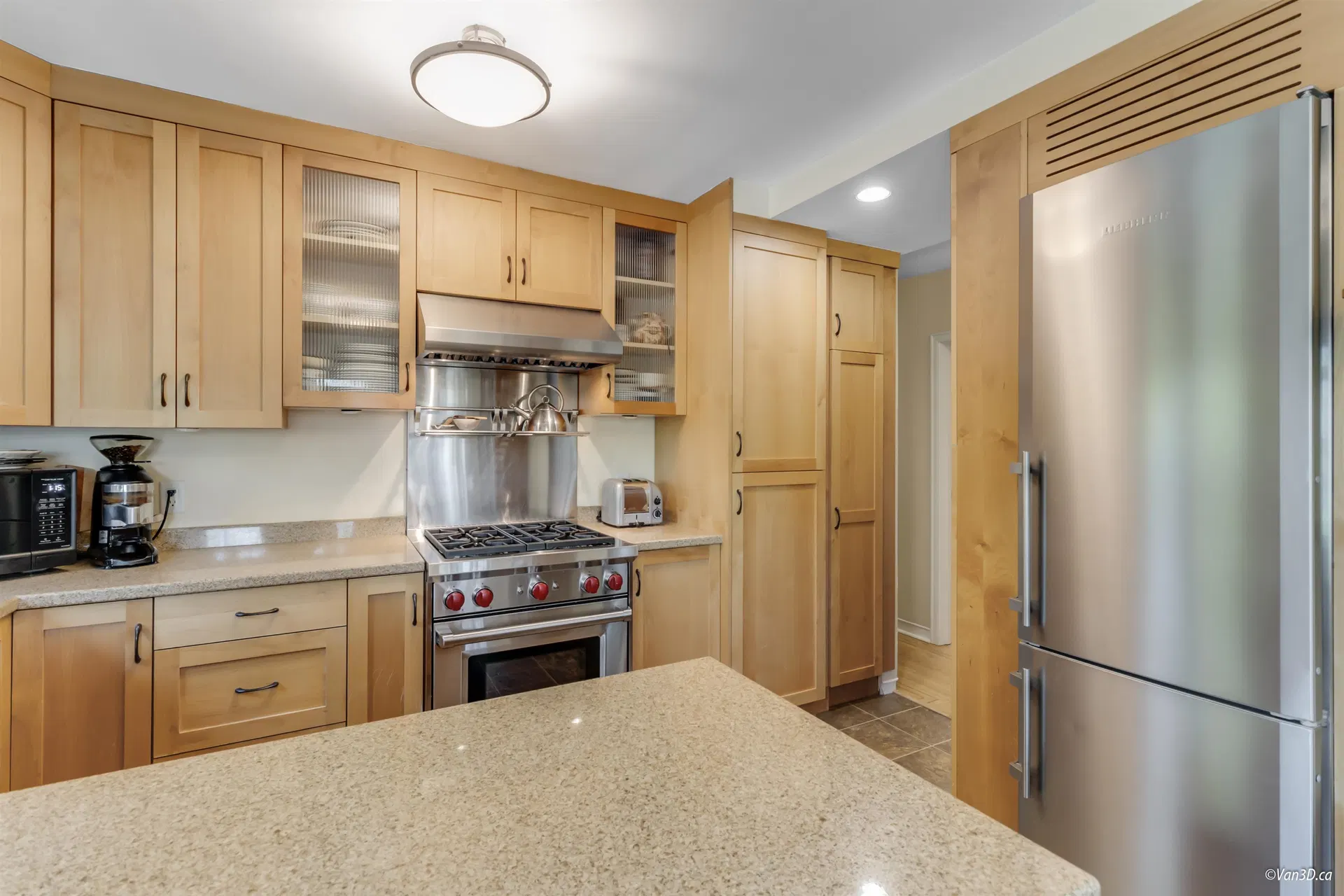 Photo 4 of 38 at 4 E 46th Avenue