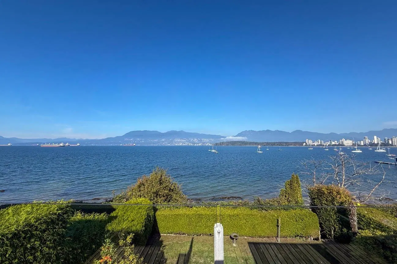 Photo 3 of 39 at 2515 Point Grey Road