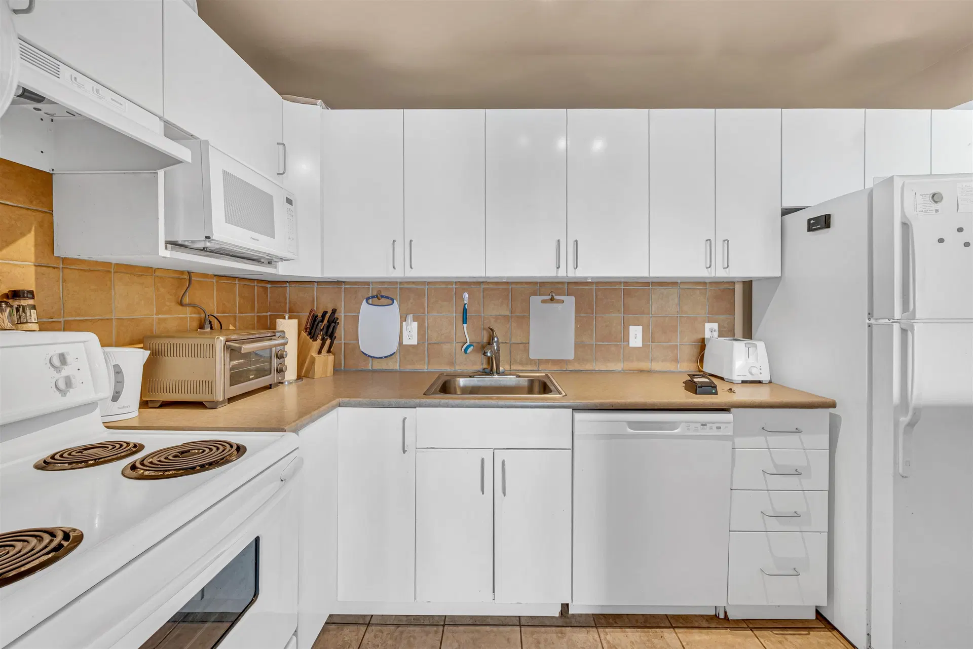 Photo 4 of 19 at #311 – 12170 222 Street