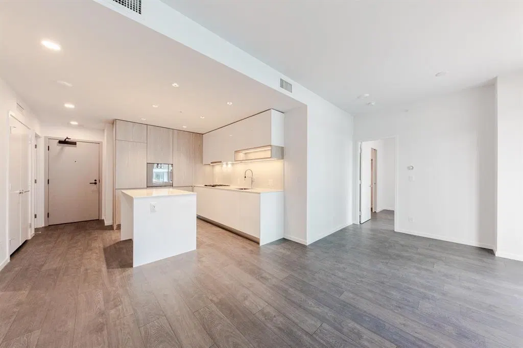 Photo 4 of 38 at #203 – 6788 Minoru Boulevard