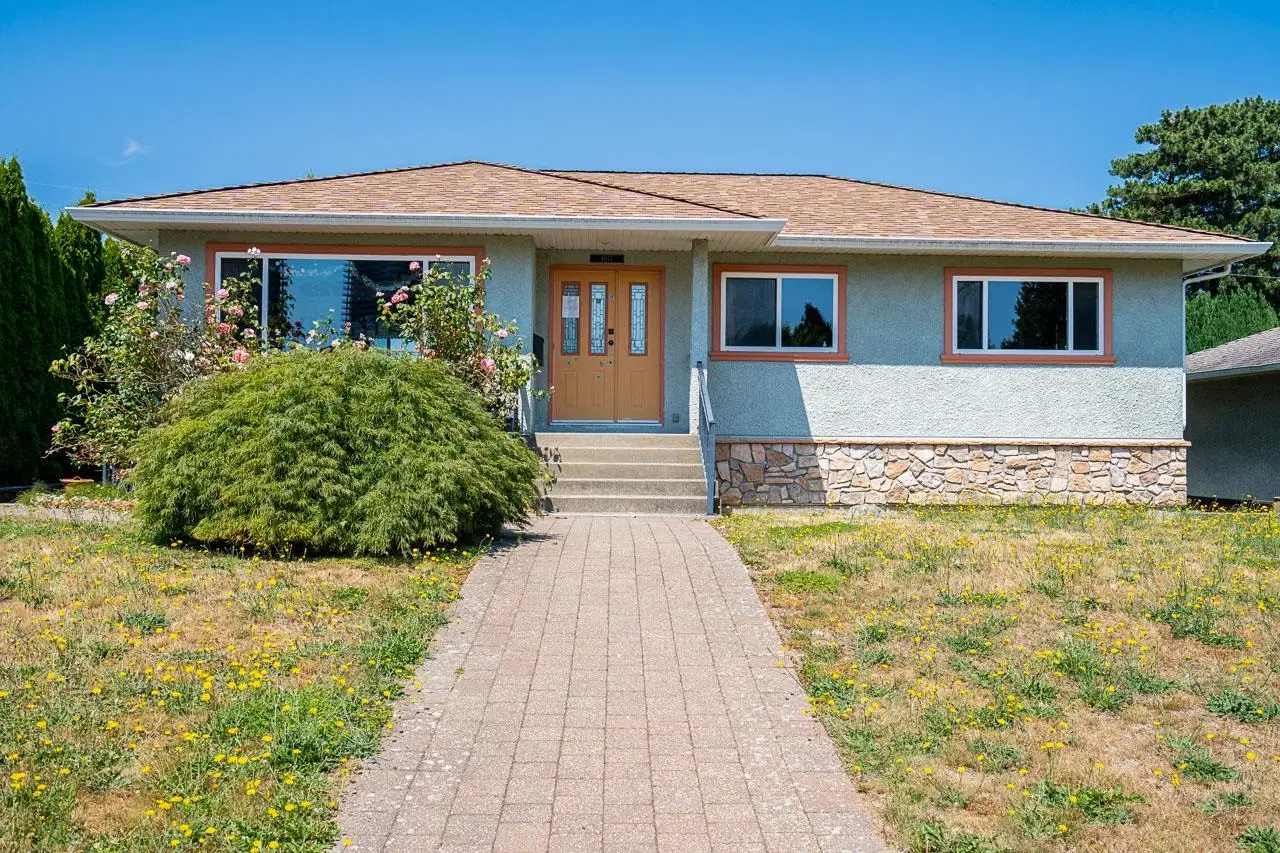 4871 Highlawn Drive