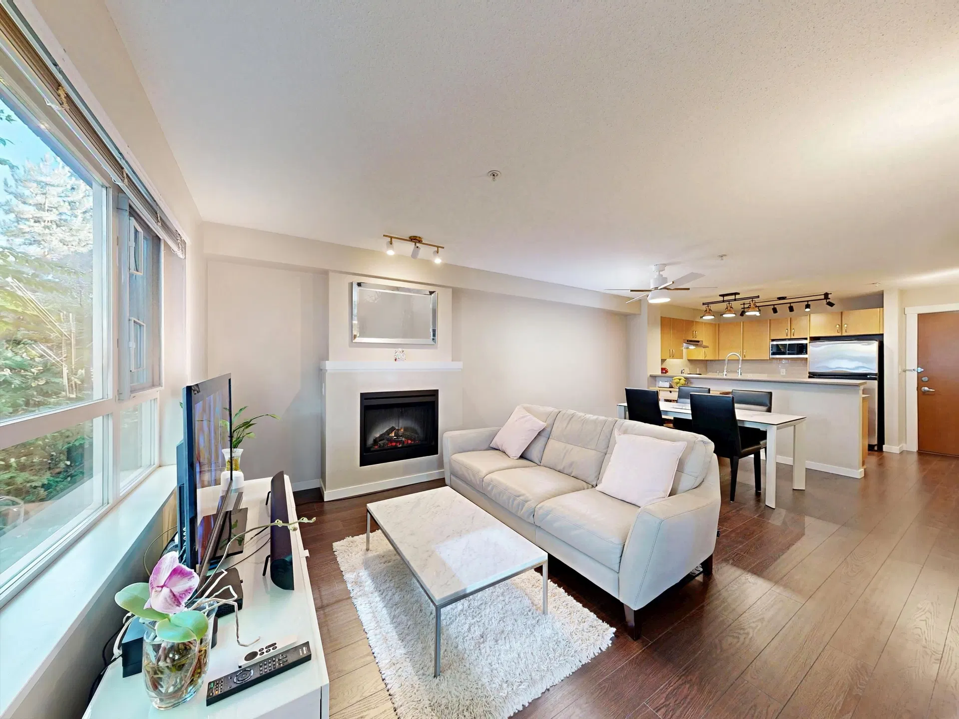 #207 – 4783 Dawson Street