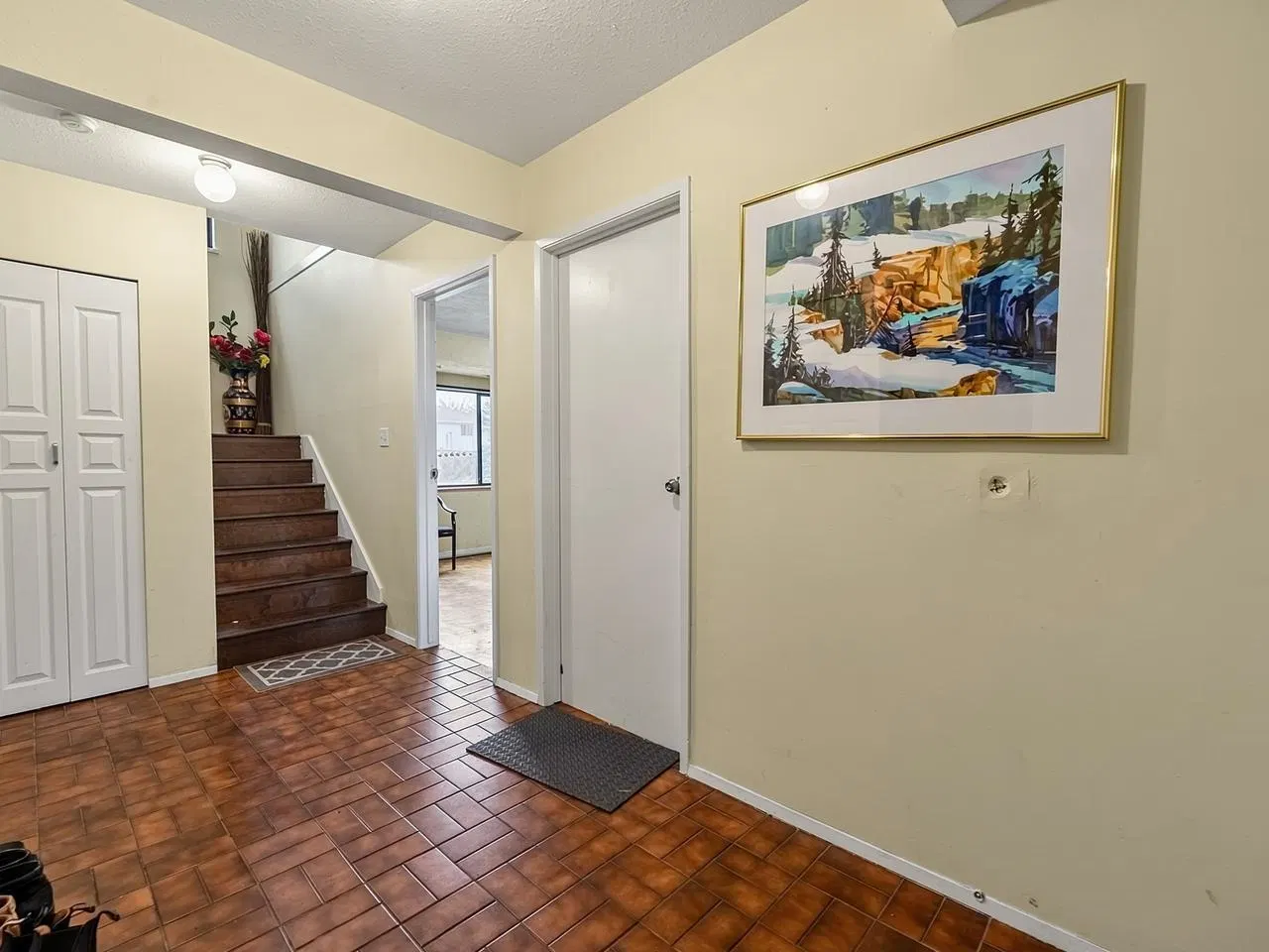 Photo 3 of 32 at 15097 95 Avenue