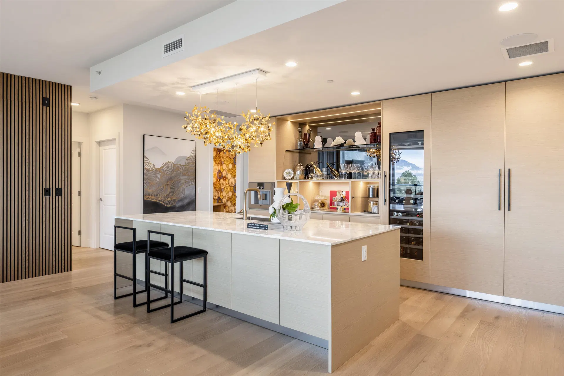 Photo 5 of 40 at #401 – 3639 W 16th Avenue