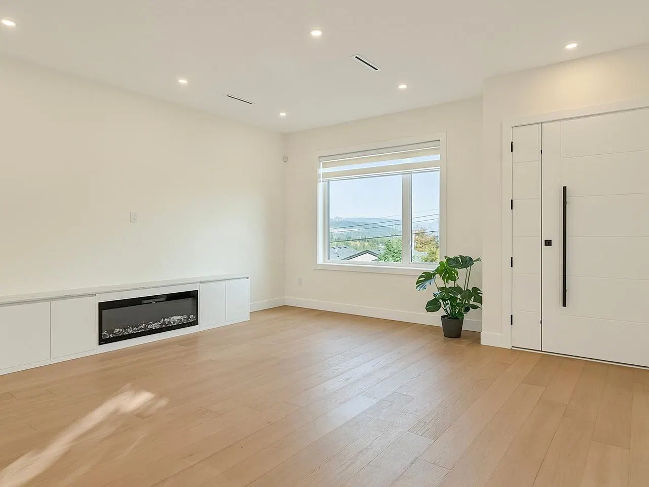Photo 4 of 40 at #2 – 5337 Elsom Avenue