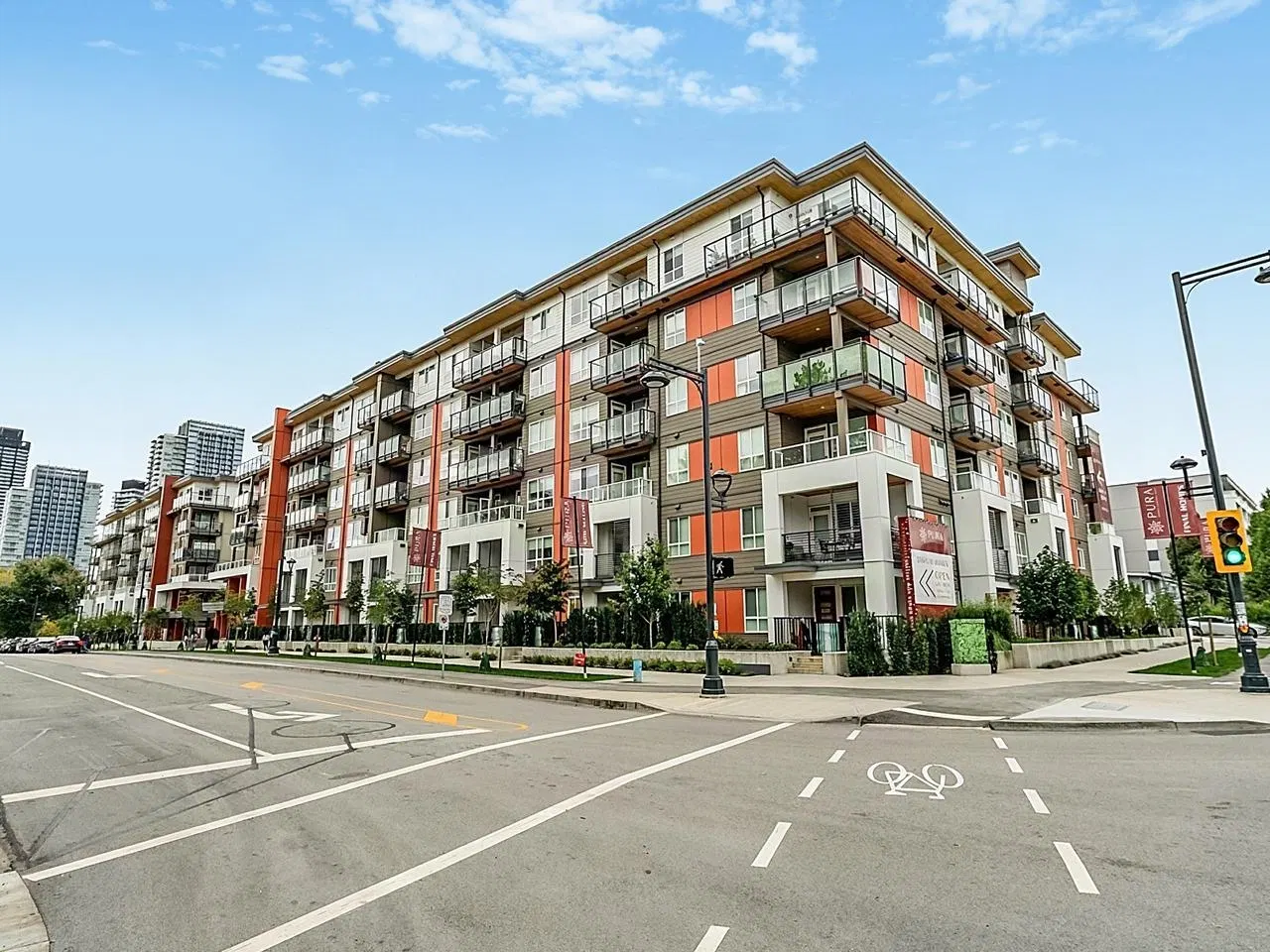 Photo 2 of 32 at #421 – 13238 105 Avenue