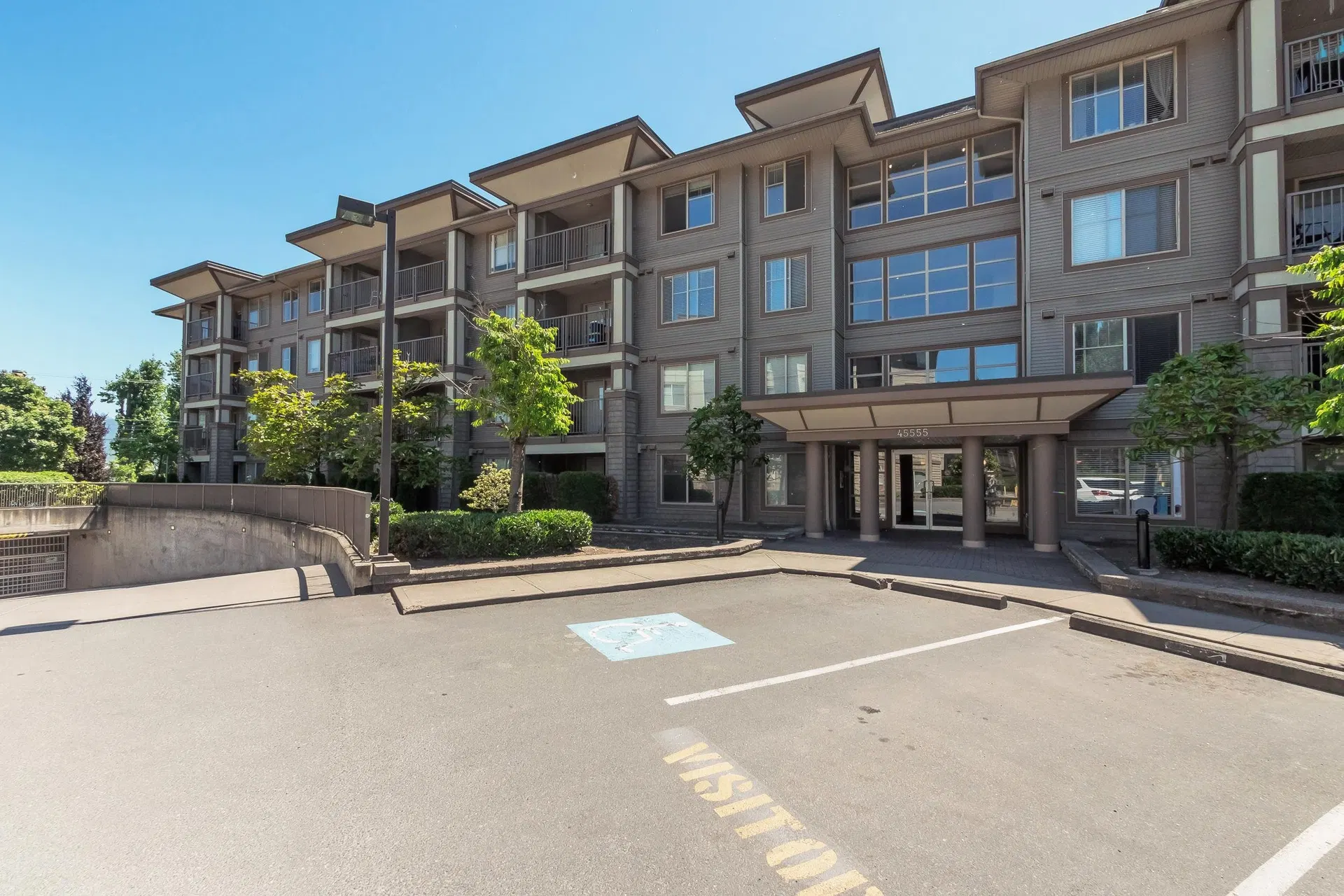 Photo 1 of 27 at #307 – 45555 Yale Road