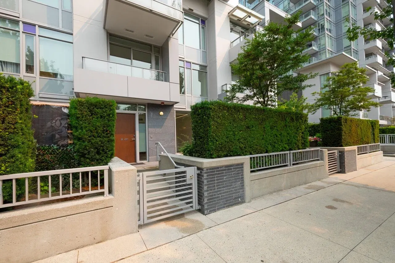 Photo 1 of 40 at 6556 Nelson Avenue