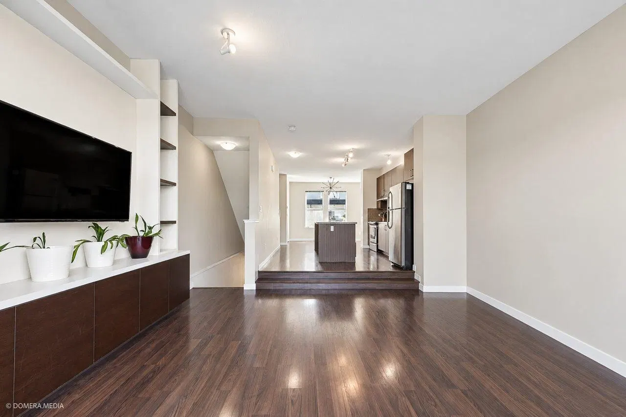 Photo 3 of 20 at #29 – 10415 Delsom Crescent