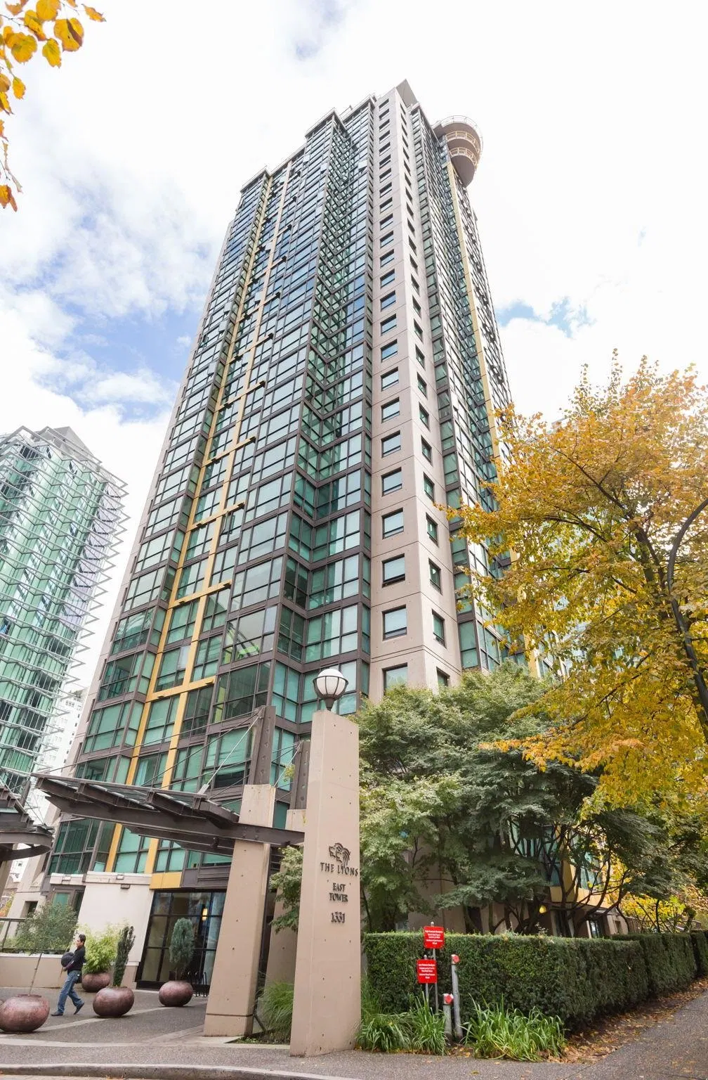 #2302 – 1367 Alberni Street