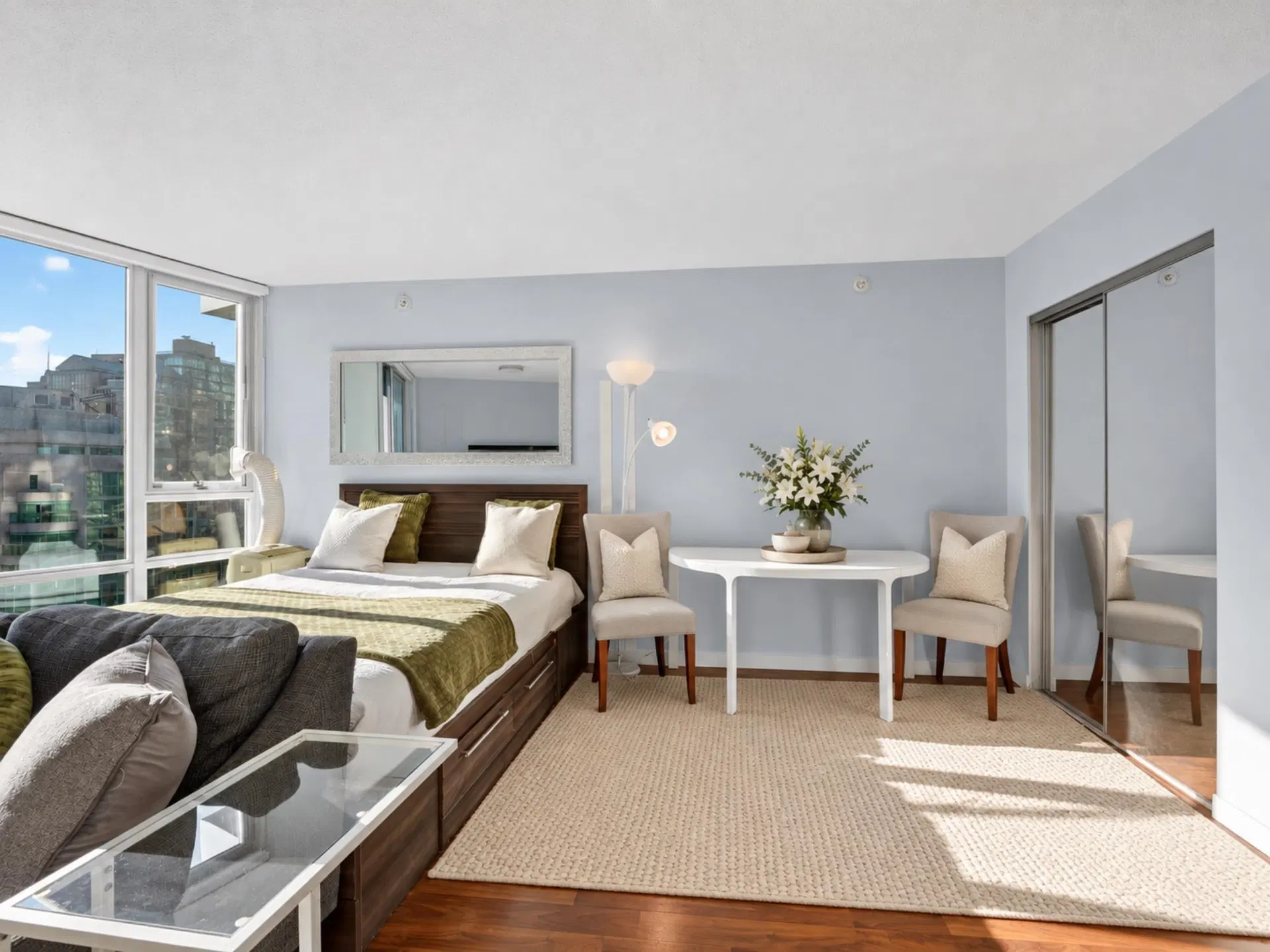 Photo 2 of 14 at #2508 – 233 Robson Street
