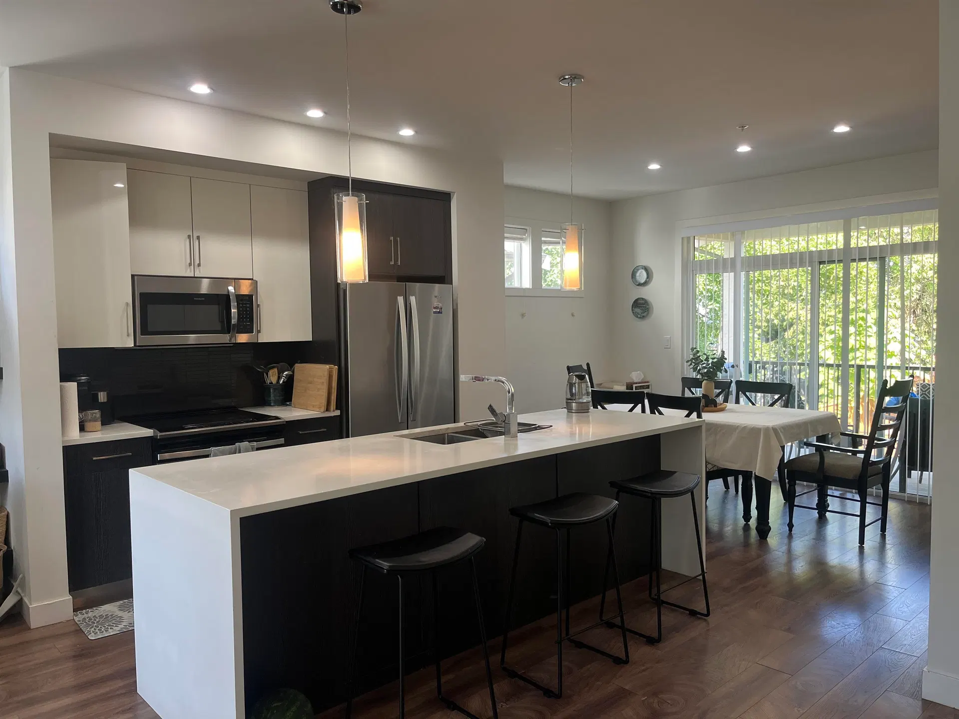 Photo 4 of 19 at #17 – 45455 Spadina Avenue