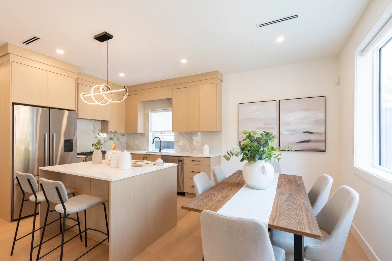 Photo 5 of 24 at #2 – 3613 Turner Street