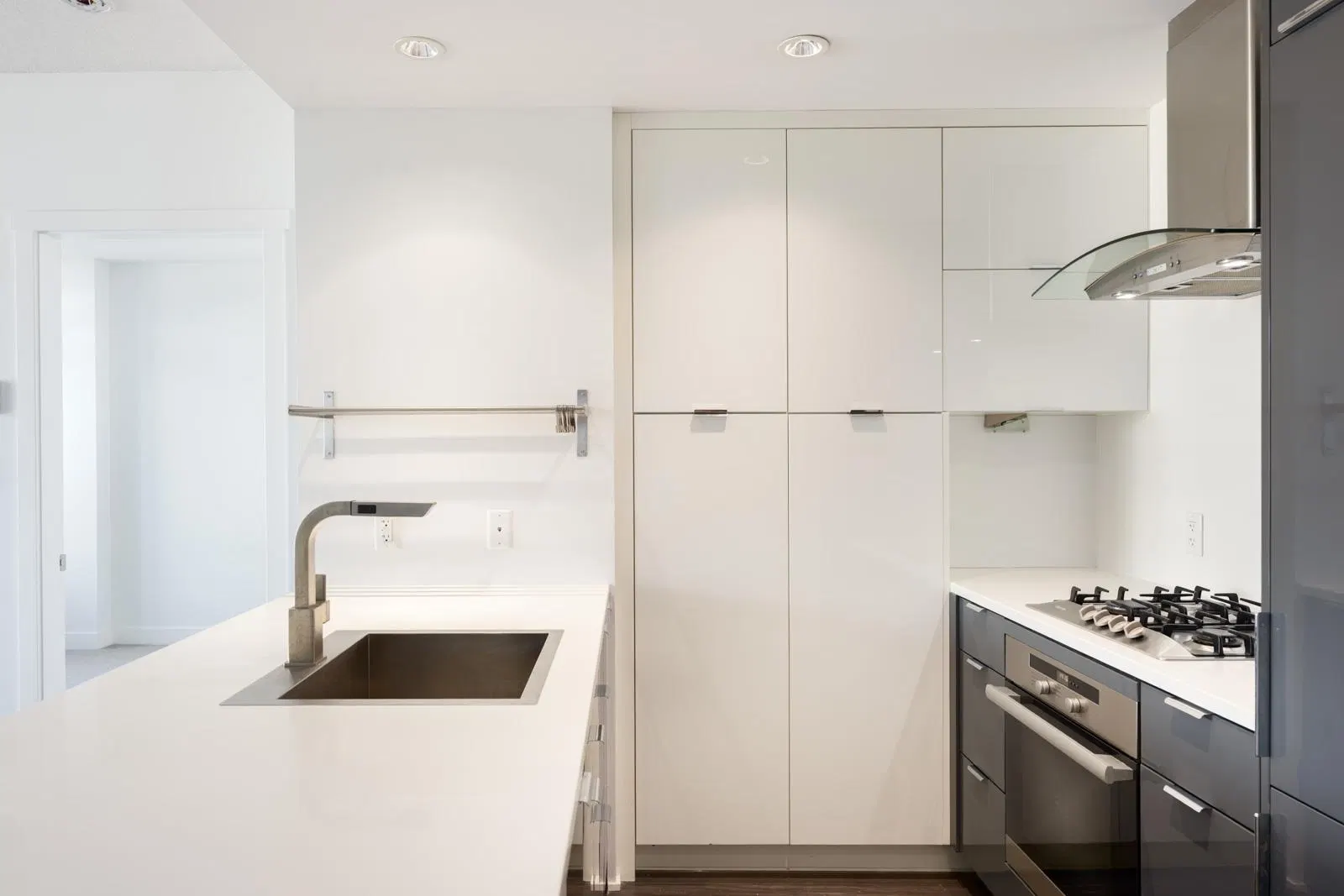 Photo 2 of 18 at #631 – 1777 W 7th Avenue