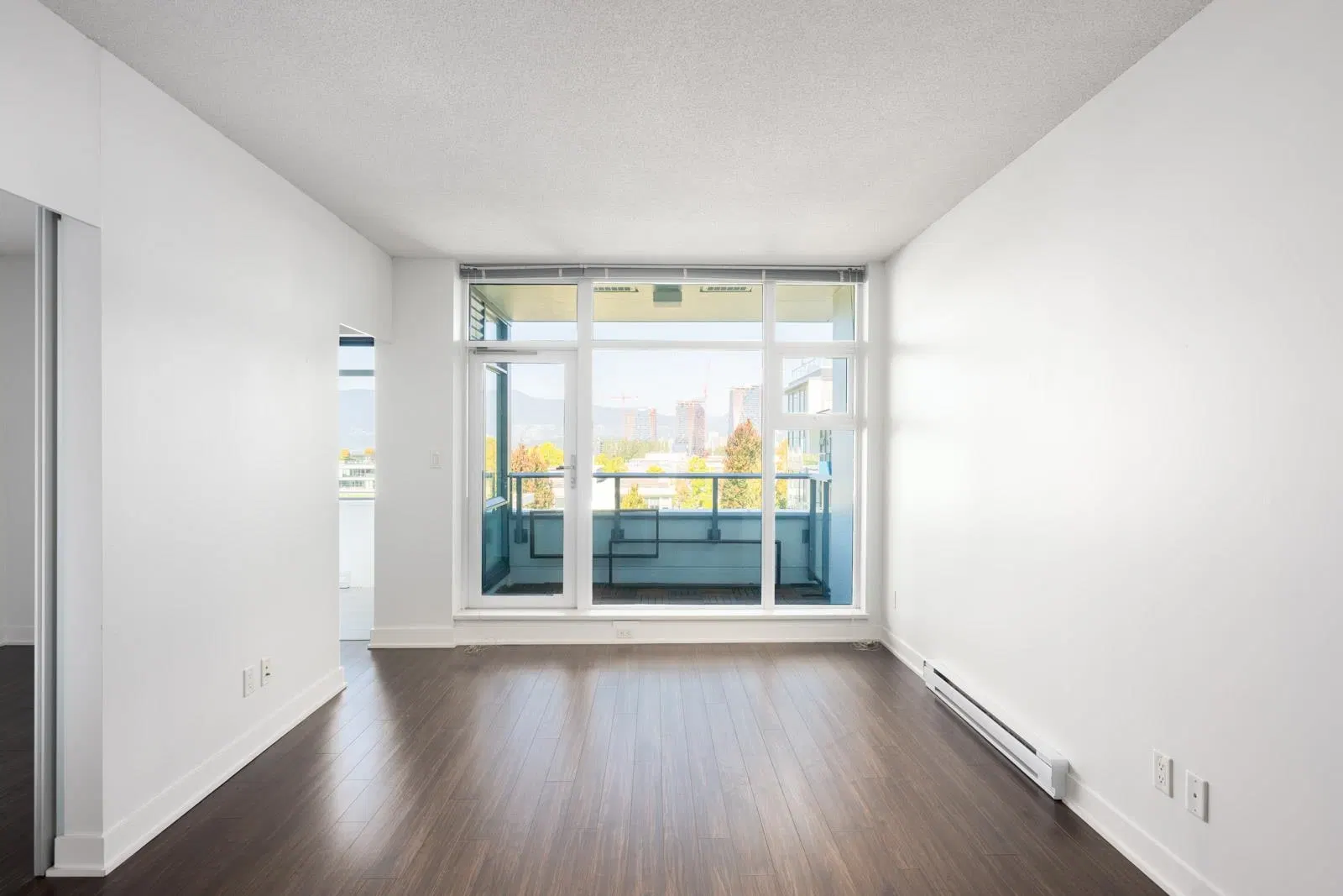 Photo 5 of 18 at #631 – 1777 W 7th Avenue
