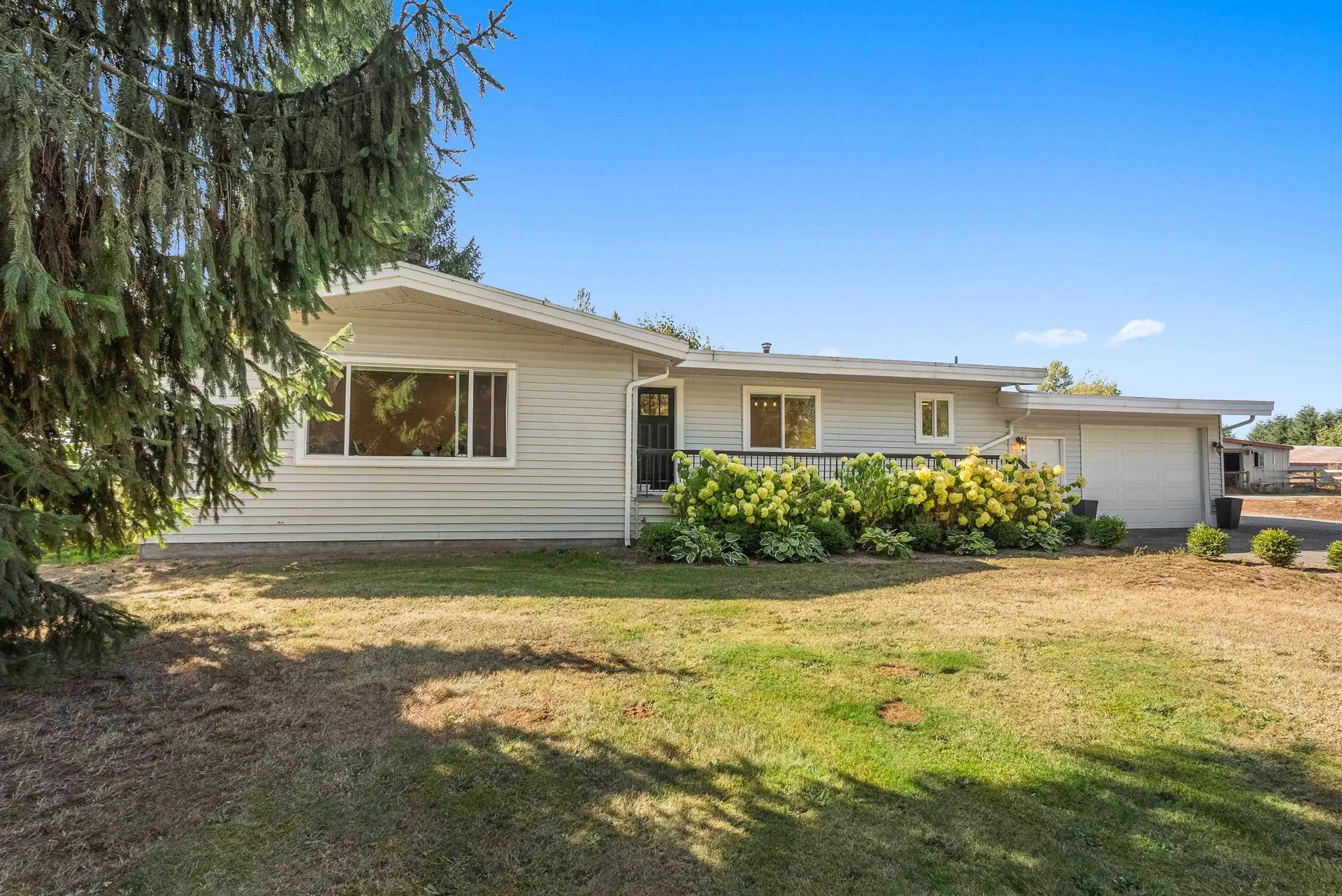 Photo 2 of 40 at 2481 Lefeuvre Road