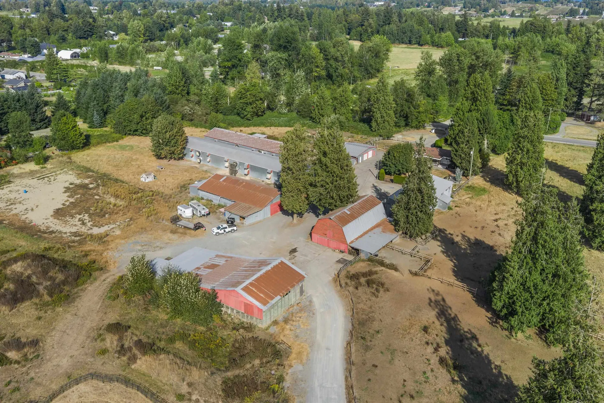 Photo 5 of 40 at 2481 Lefeuvre Road