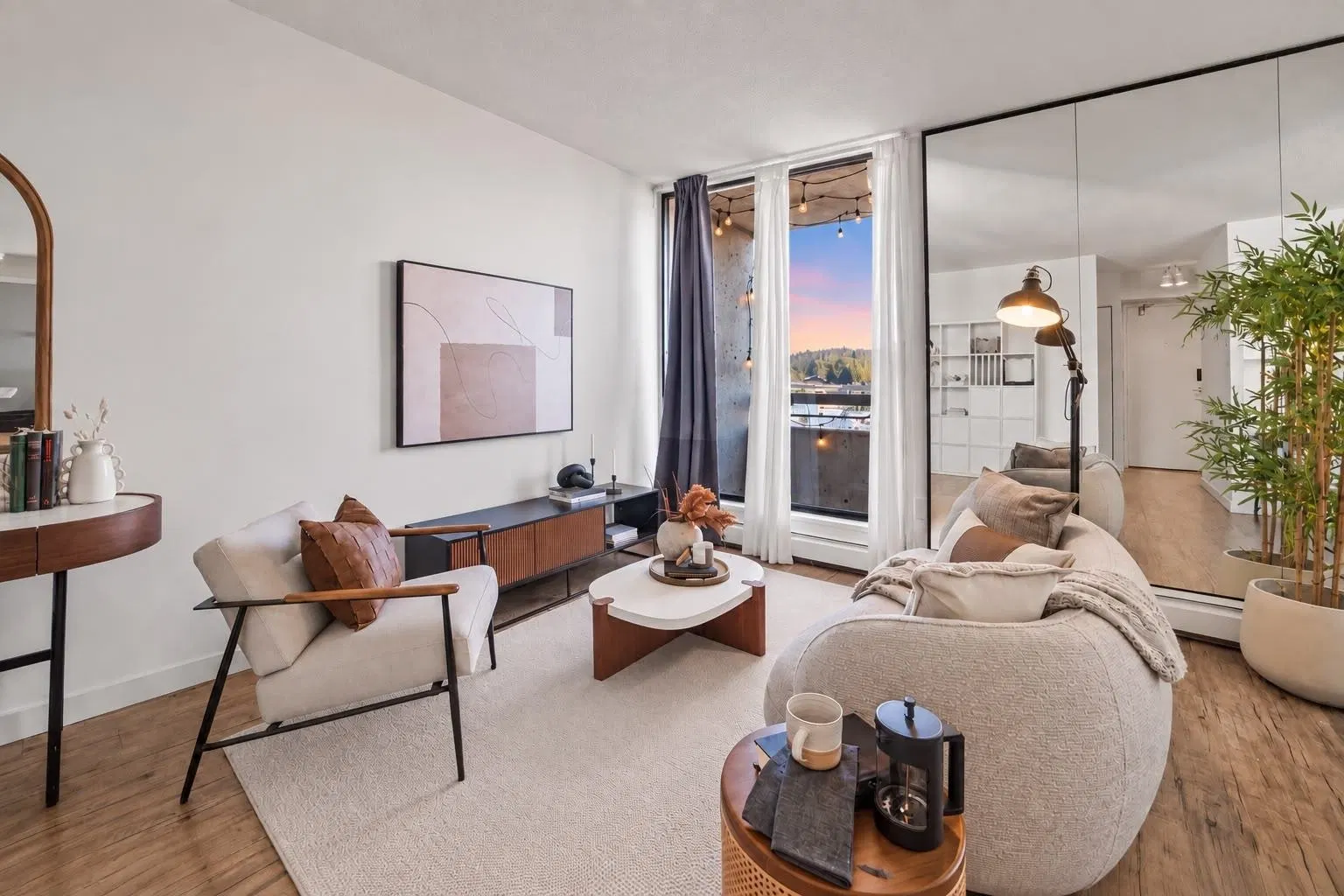 Photo 1 of 40 at #1504 – 3771 Bartlett Court