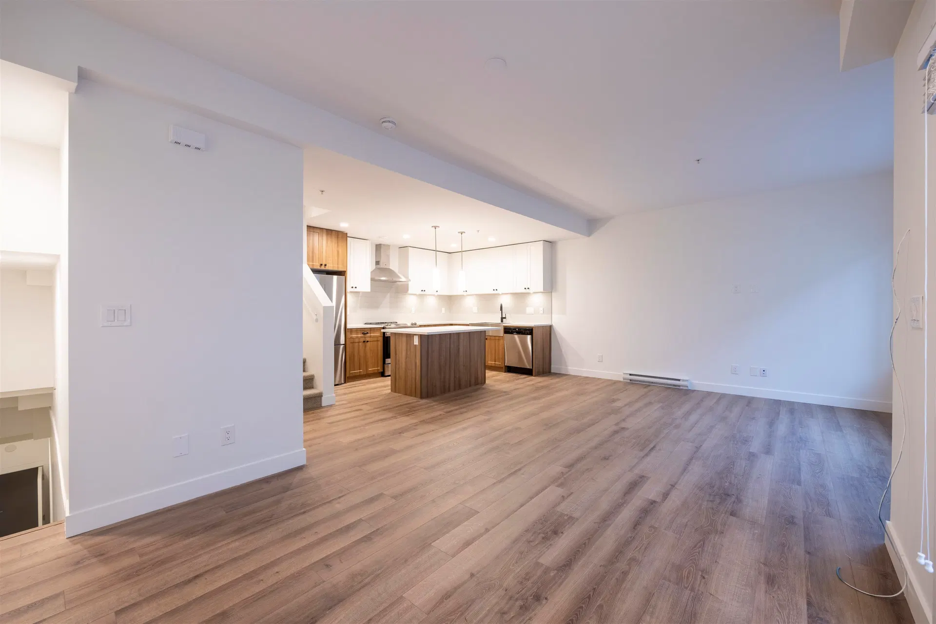 Photo 2 of 27 at #81 – 20487 65 Avenue