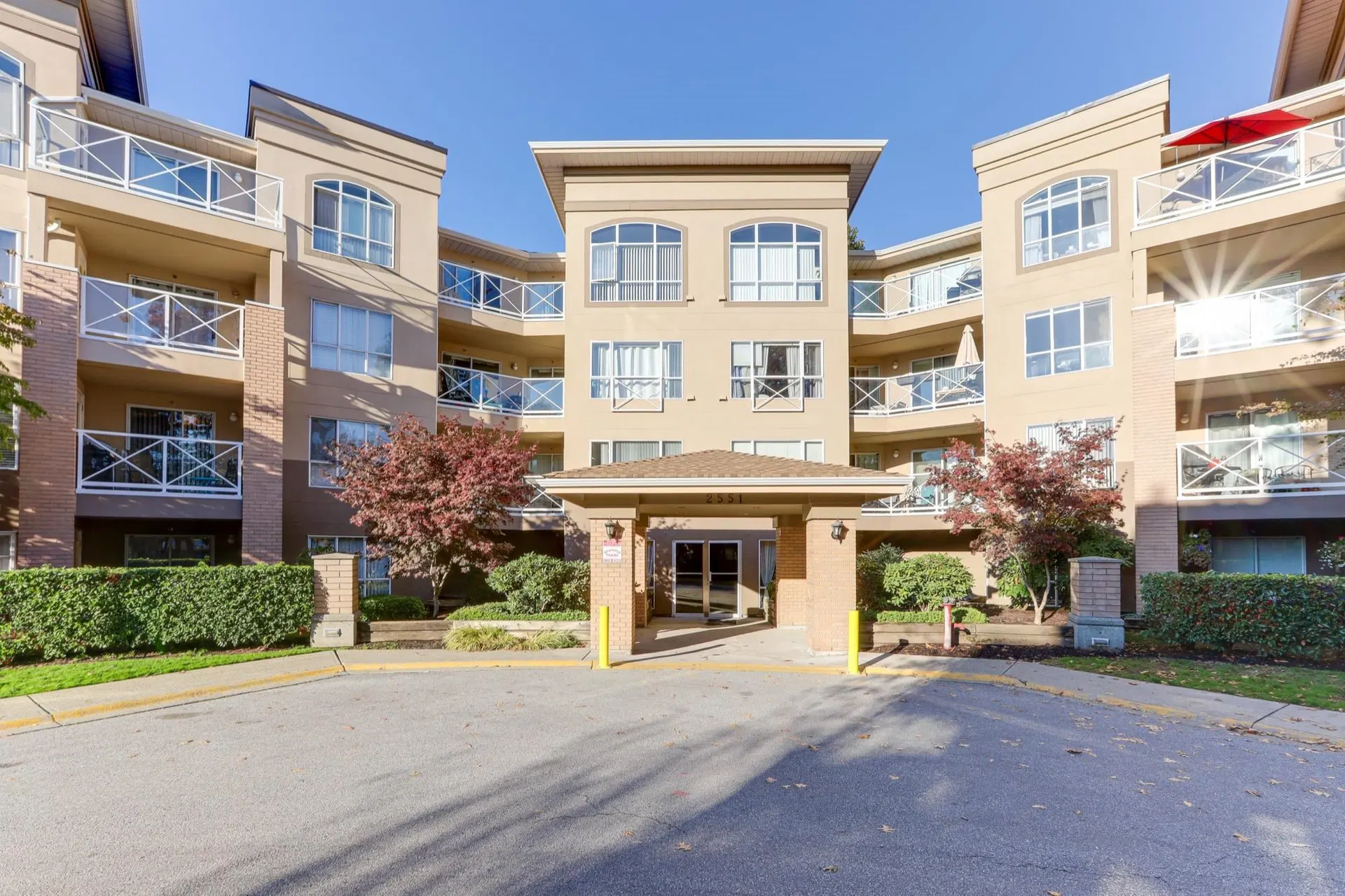 Photo 1 of 37 at #315 – 2551 Parkview Lane