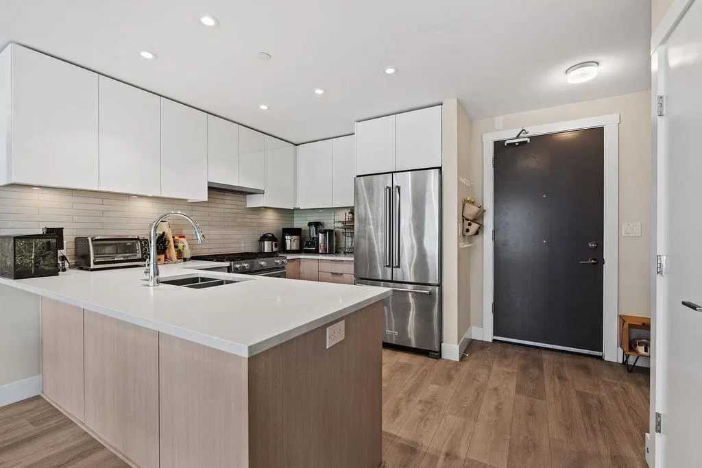 Photo 3 of 40 at #409 – 8508 Rivergrass Drive