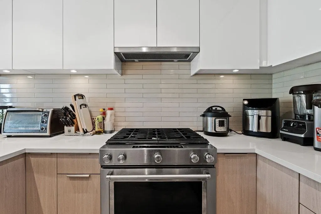 Photo 5 of 40 at #409 – 8508 Rivergrass Drive