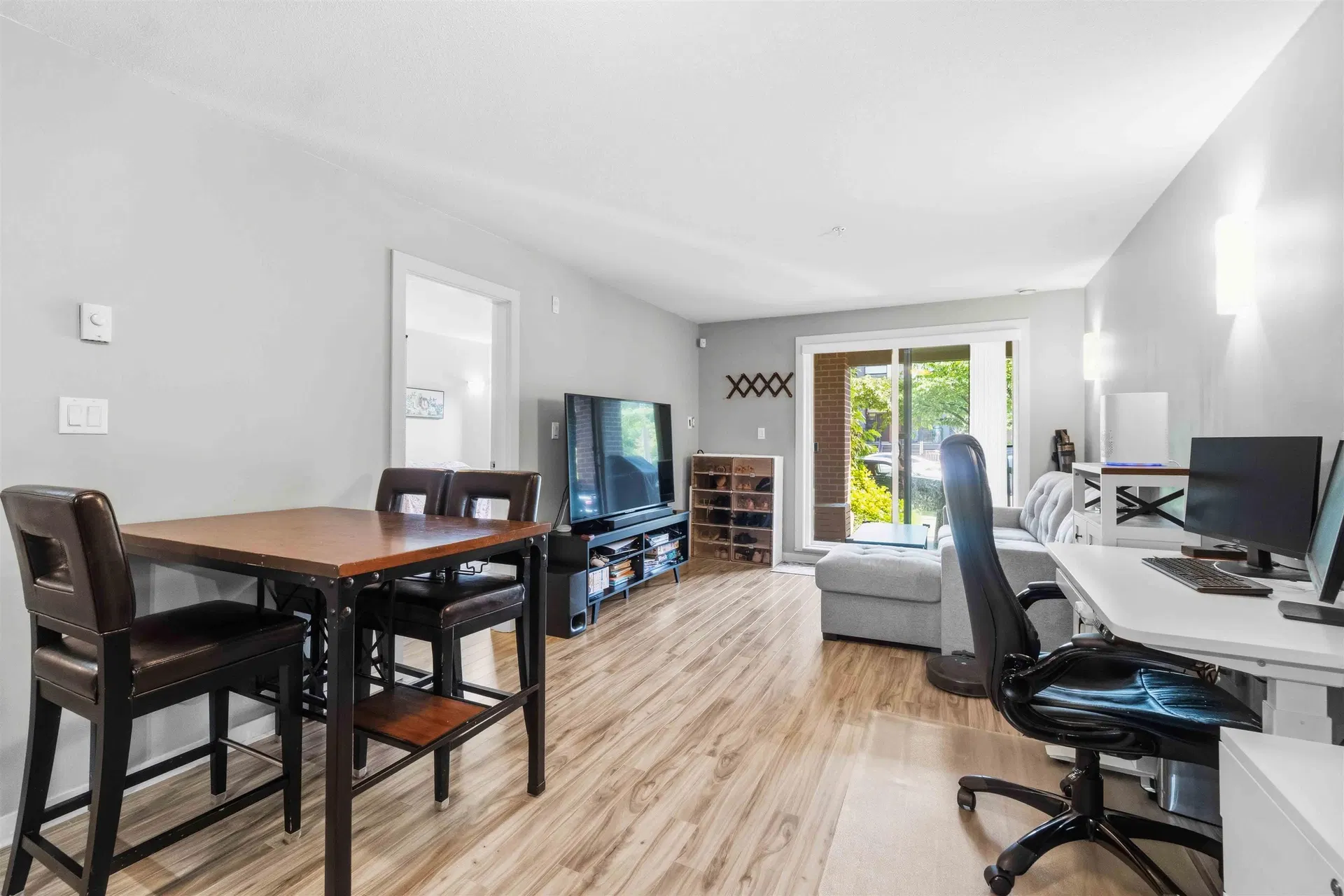 Photo 5 of 28 at #110 – 5889 Irmin Street