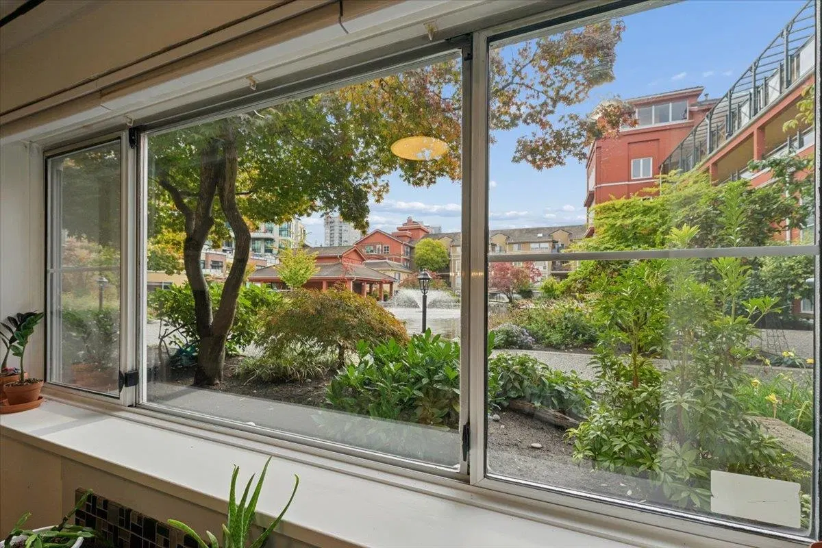 Photo 5 of 24 at #121 – 3 Rialto Court