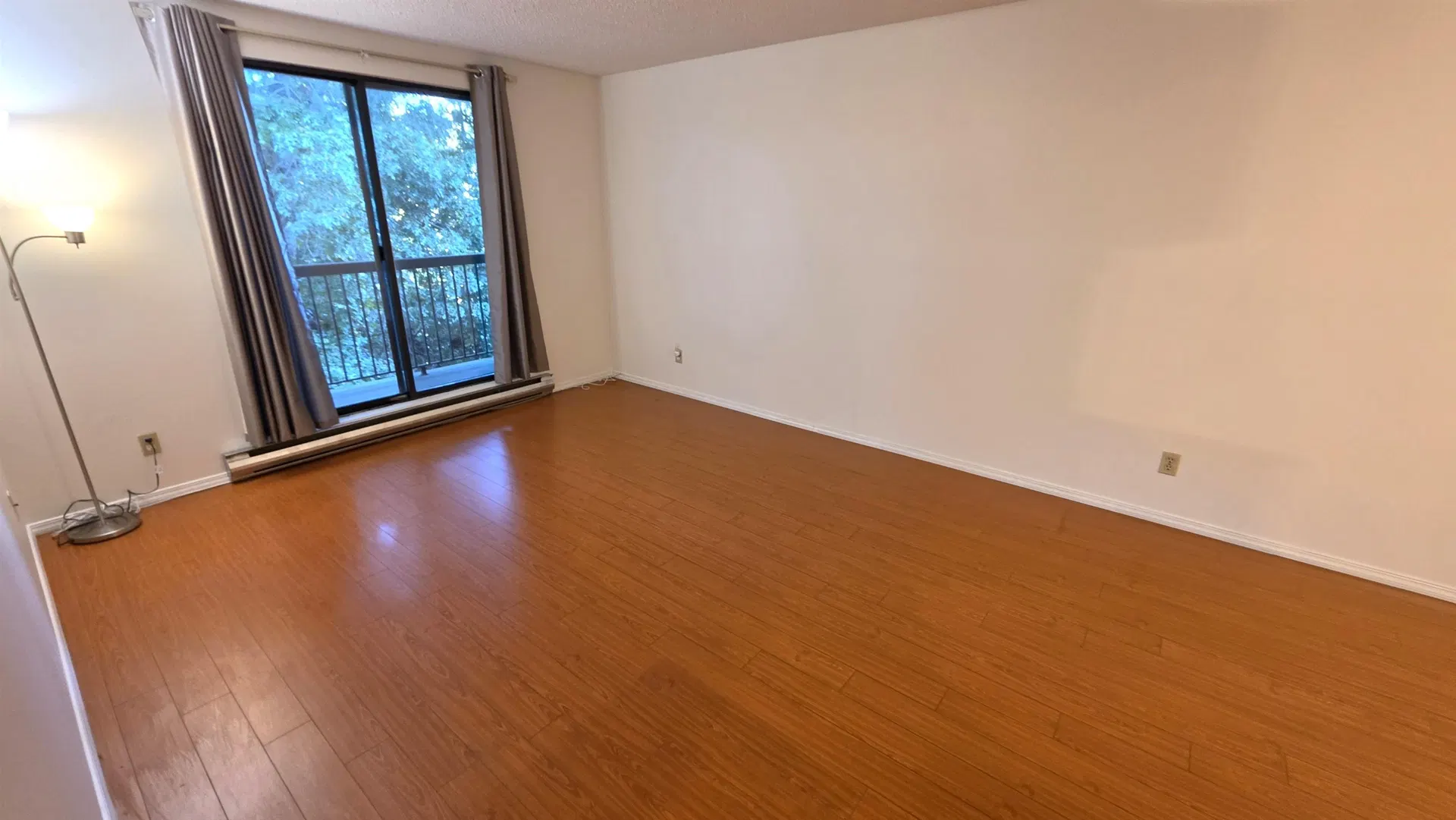 Photo 4 of 16 at #312 – 8391 Bennett Road