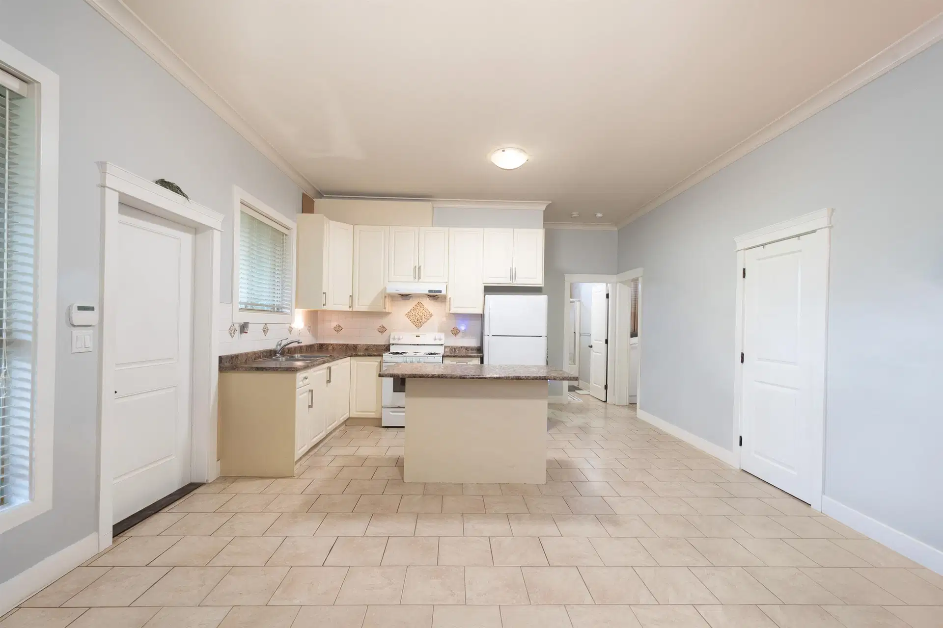 Lower Suite 2 – 17551 Abbey Drive