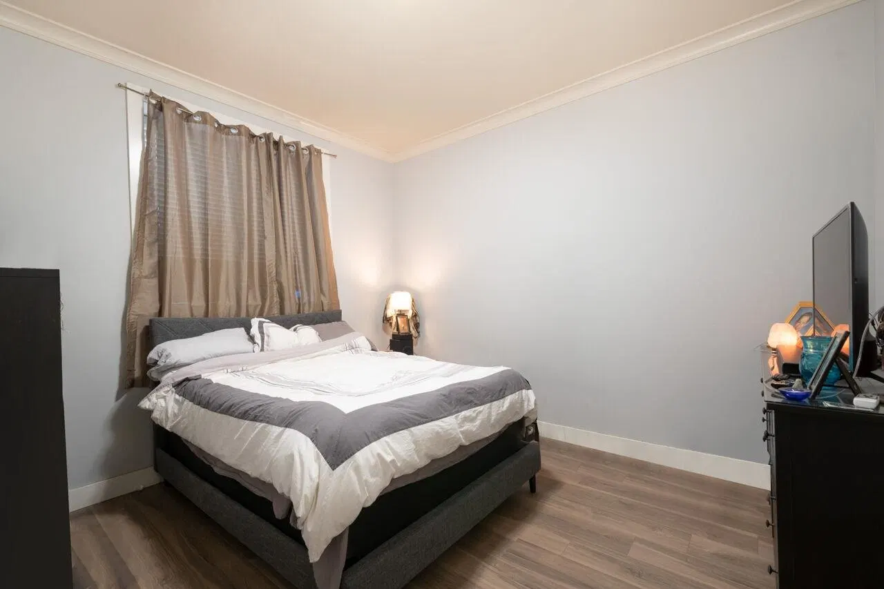 Photo 4 of 9 at Lower Suite 2 – 17551 Abbey Drive