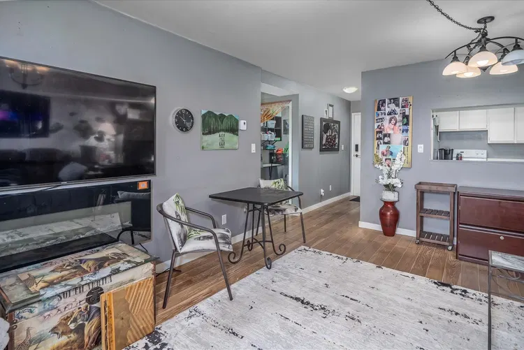 Photo 3 of 18 at #113 – 918 Roderick Avenue