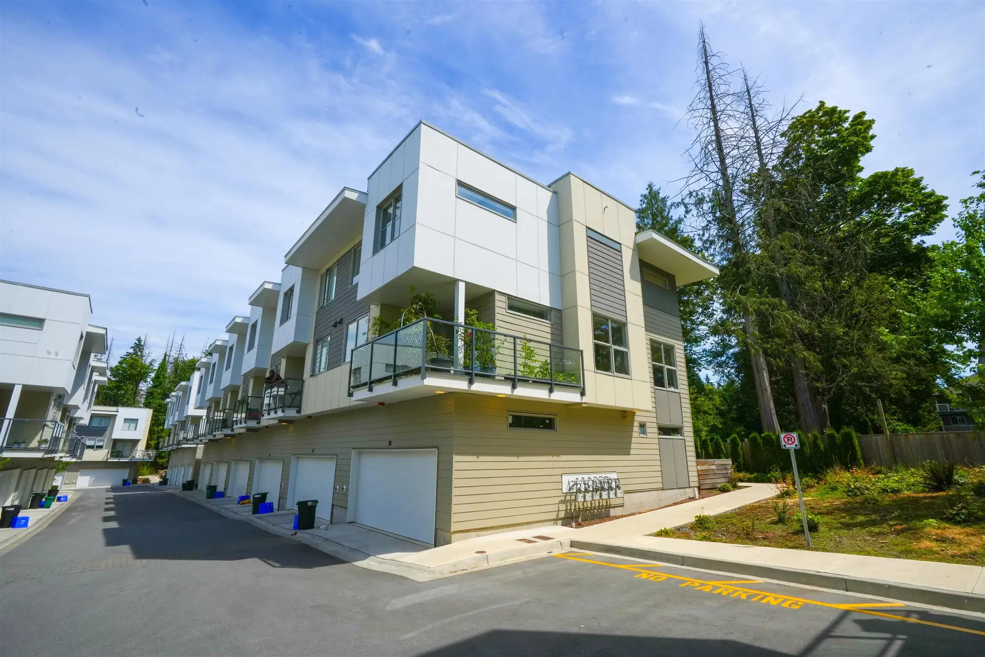 #38 – 12585 104a Avenue