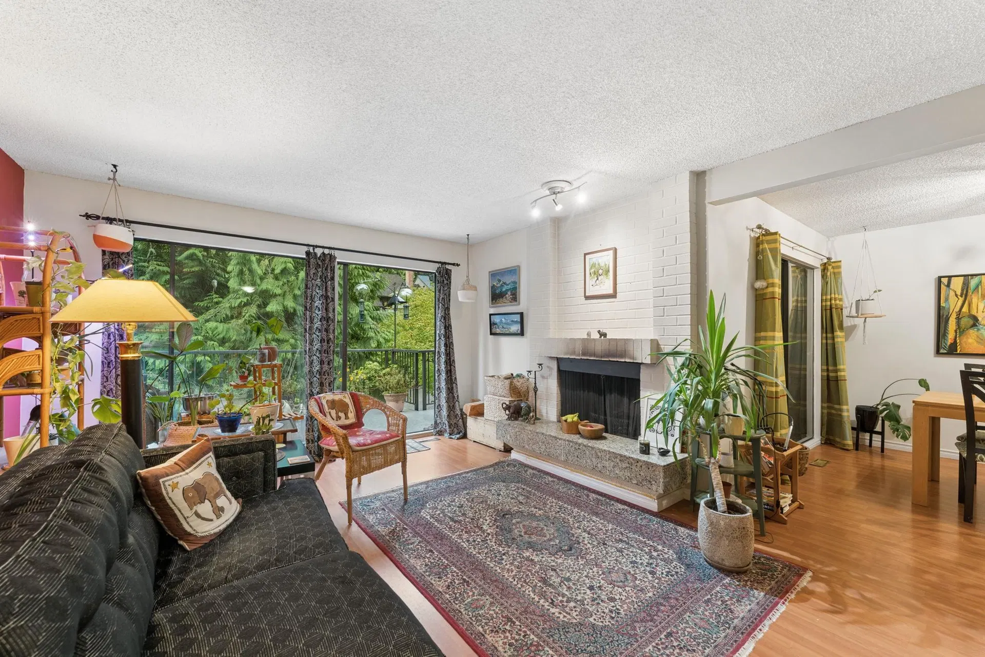 Photo 1 of 29 at 834 Hendecourt Road