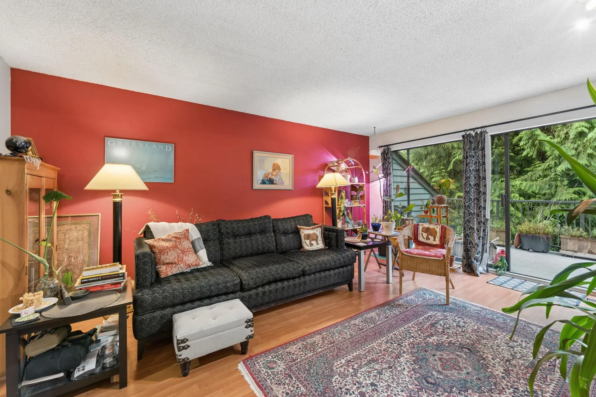 Photo 3 of 29 at 834 Hendecourt Road