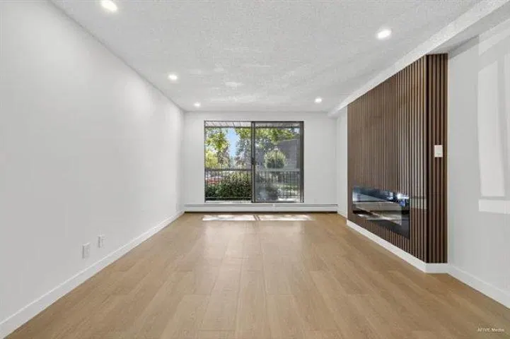 Photo 4 of 17 at #121 – 8511 Ackroyd Road