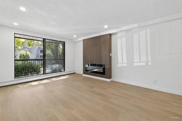 Photo 5 of 17 at #121 – 8511 Ackroyd Road