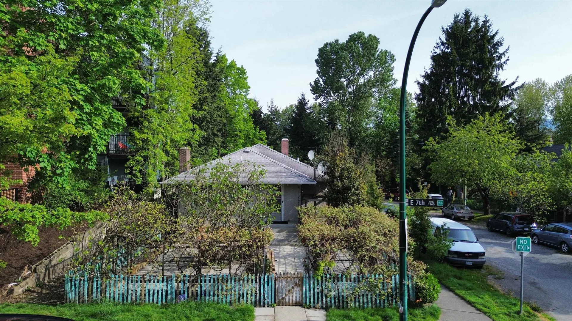 Photo 1 of 11 at 1385 E 7th Avenue