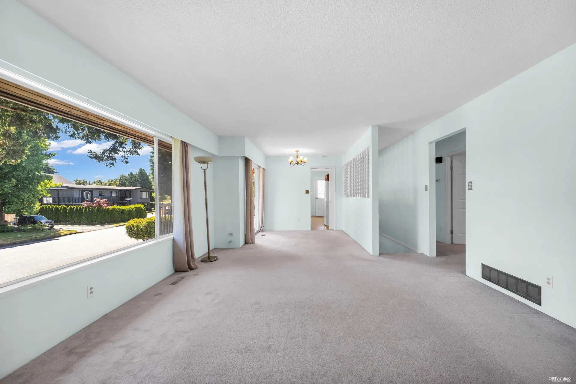 Photo 4 of 40 at 9091 Ash Street