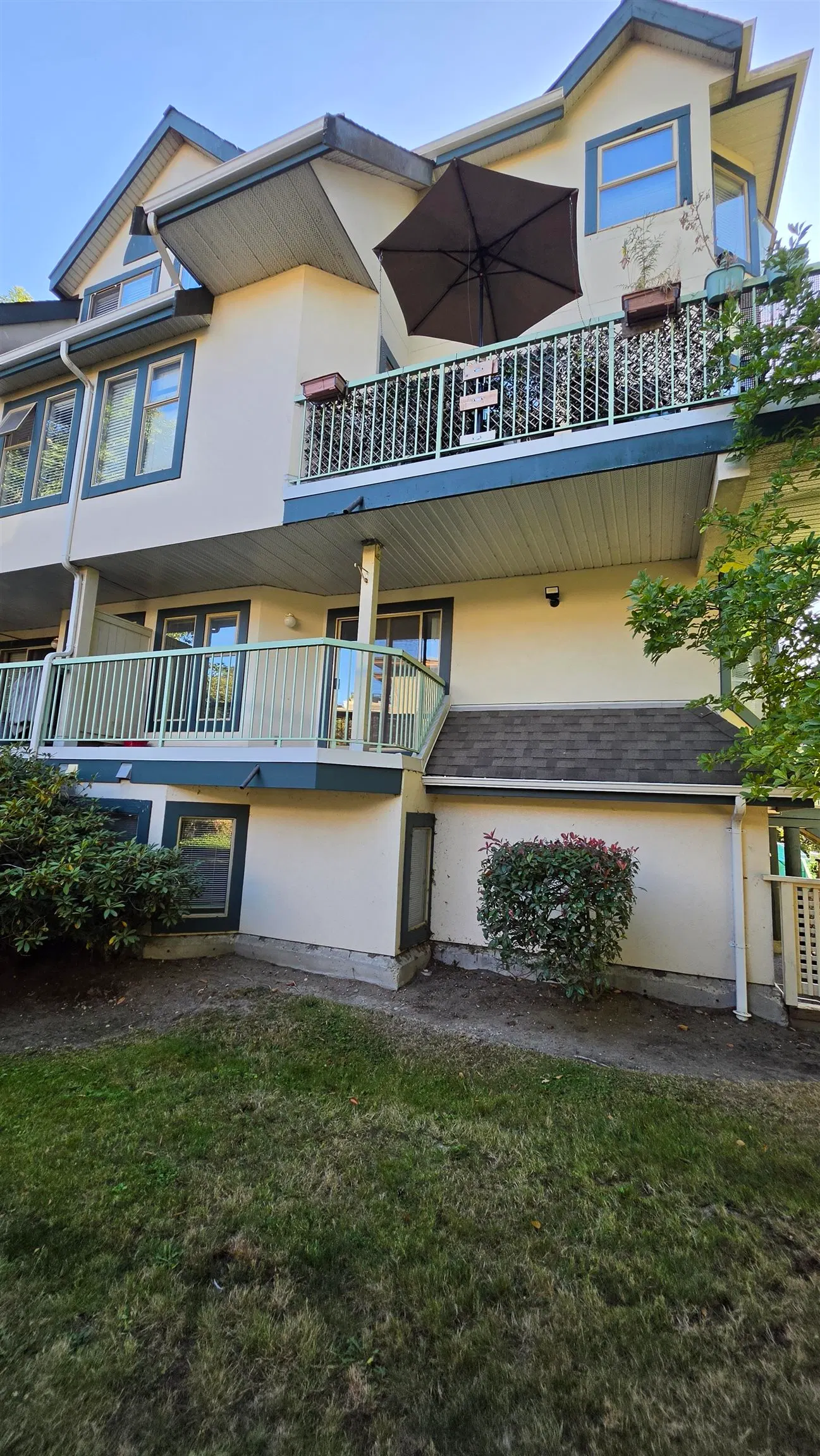 #27 – 7520 18th Street