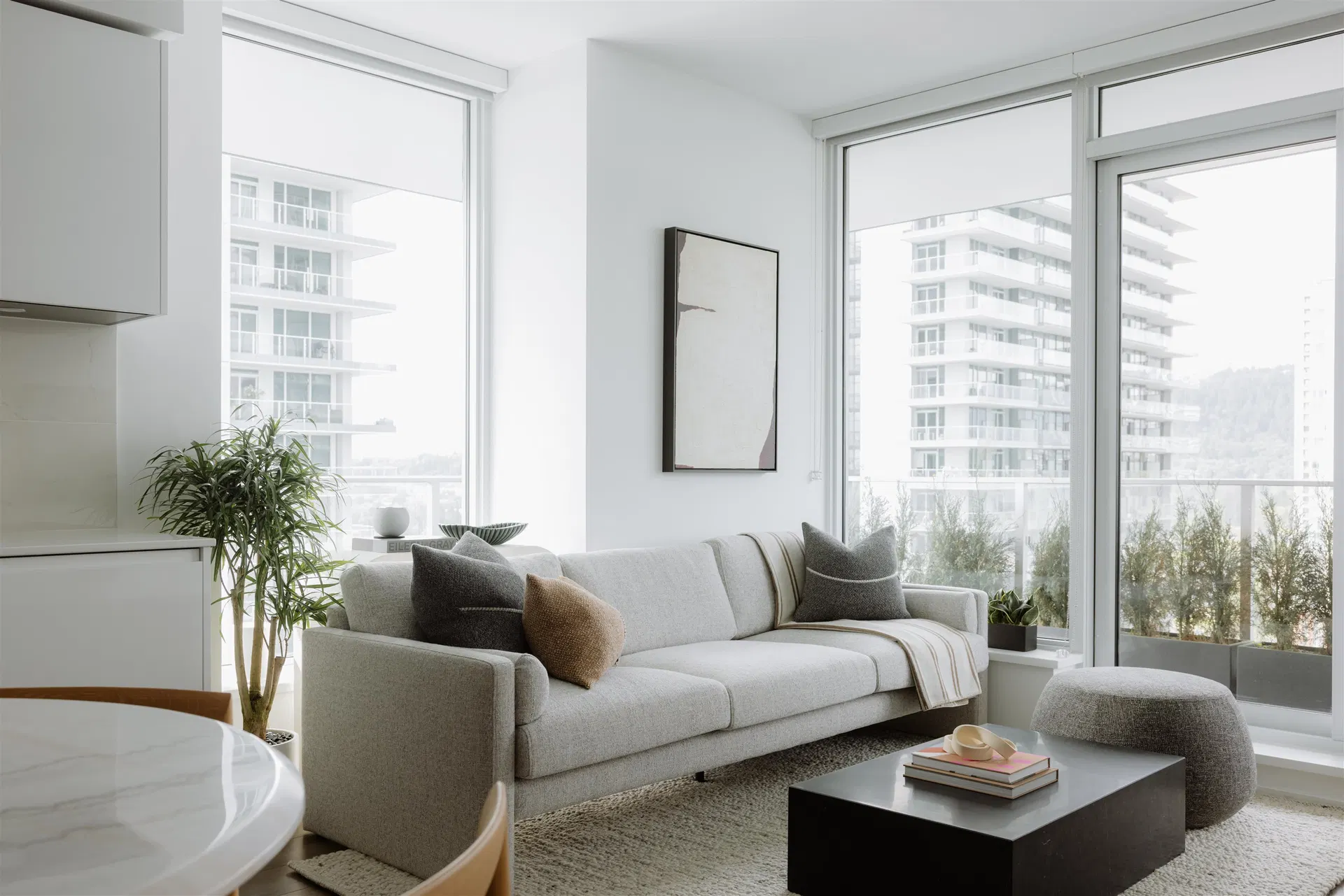Photo 3 of 12 at #1402 – 3888 Evergreen Place