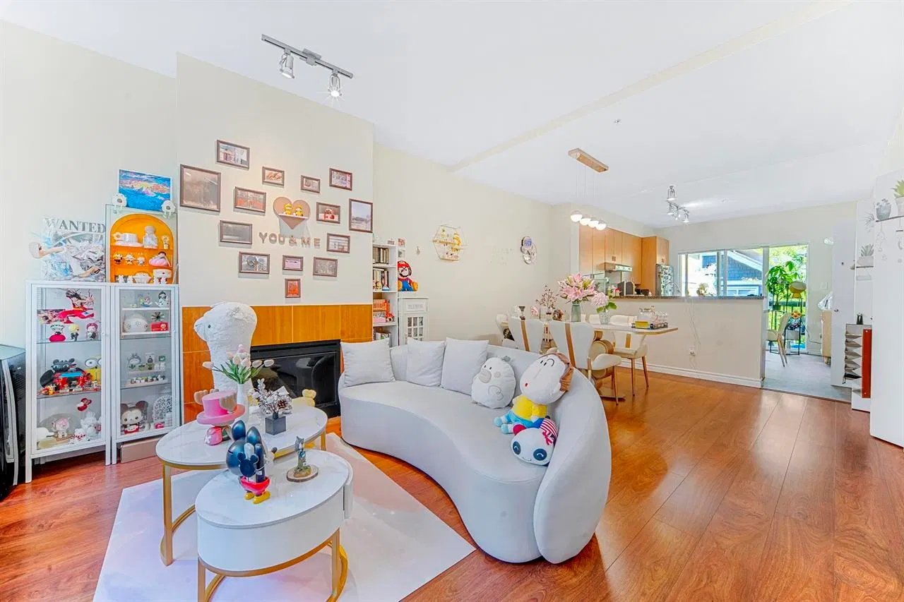 Photo 3 of 19 at #80 – 6878 Southpoint Drive