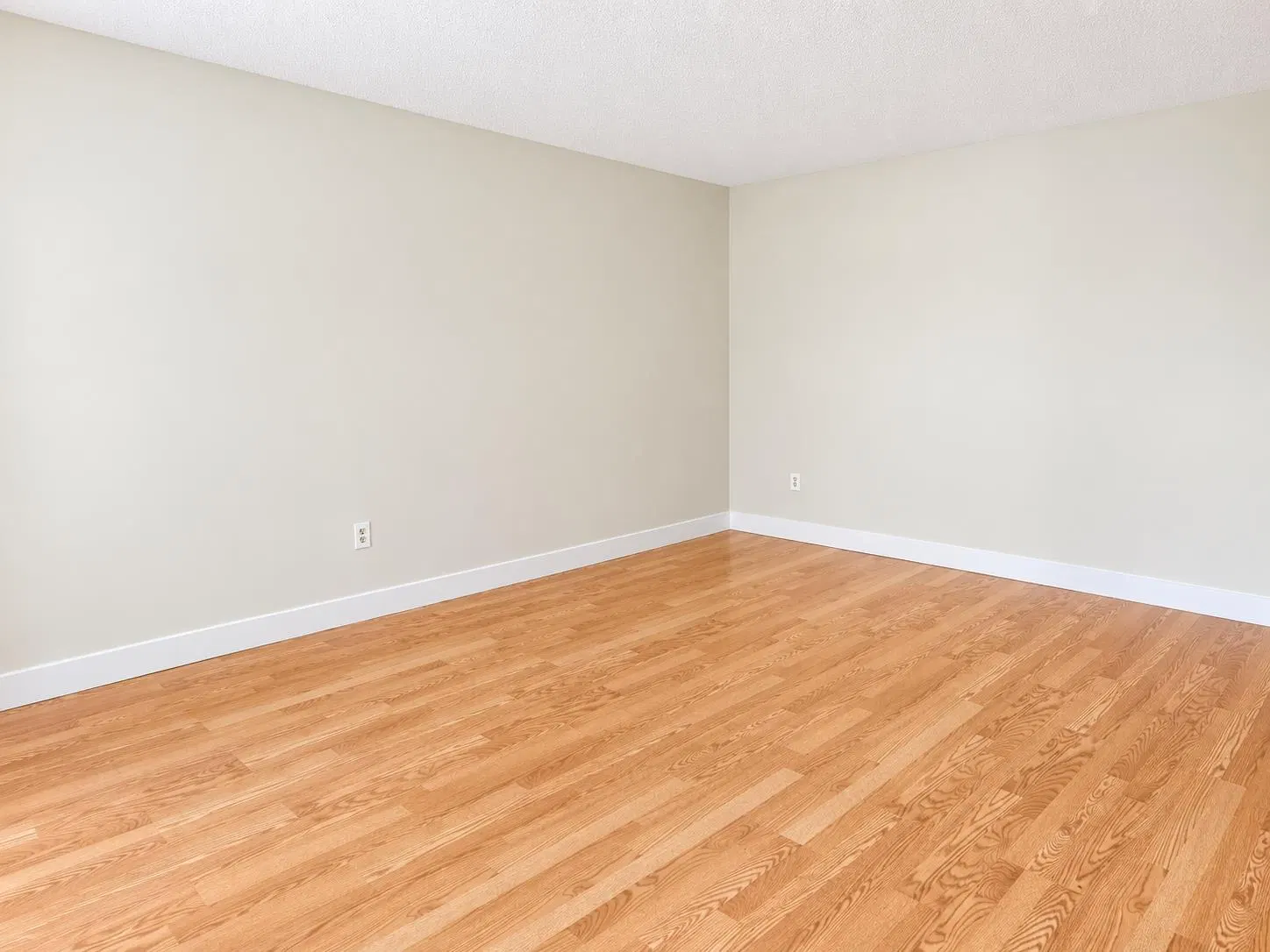 Photo 2 of 14 at #205 – 8231 Granville Avenue