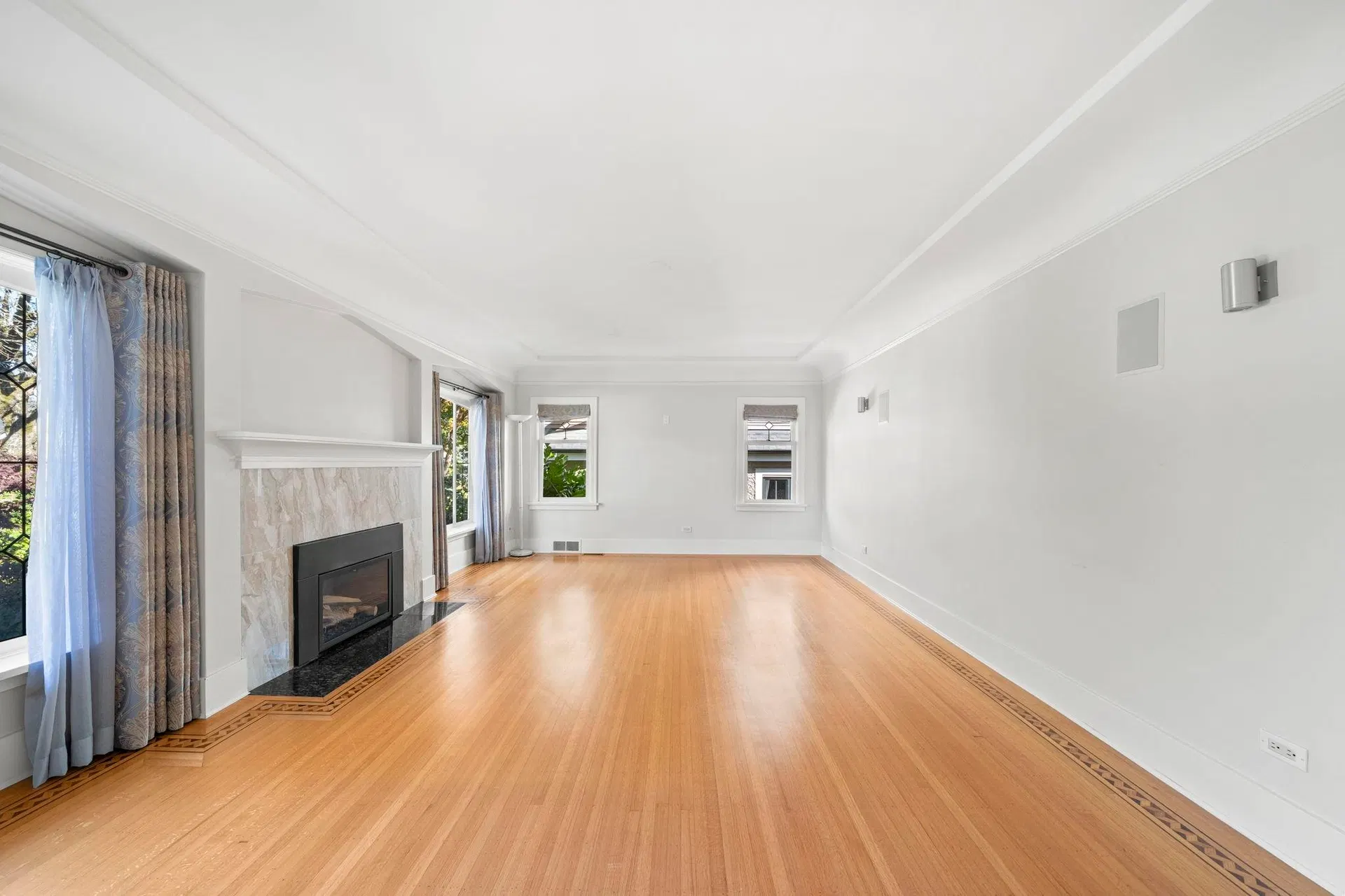 Photo 3 of 39 at 2896 W 38th Avenue