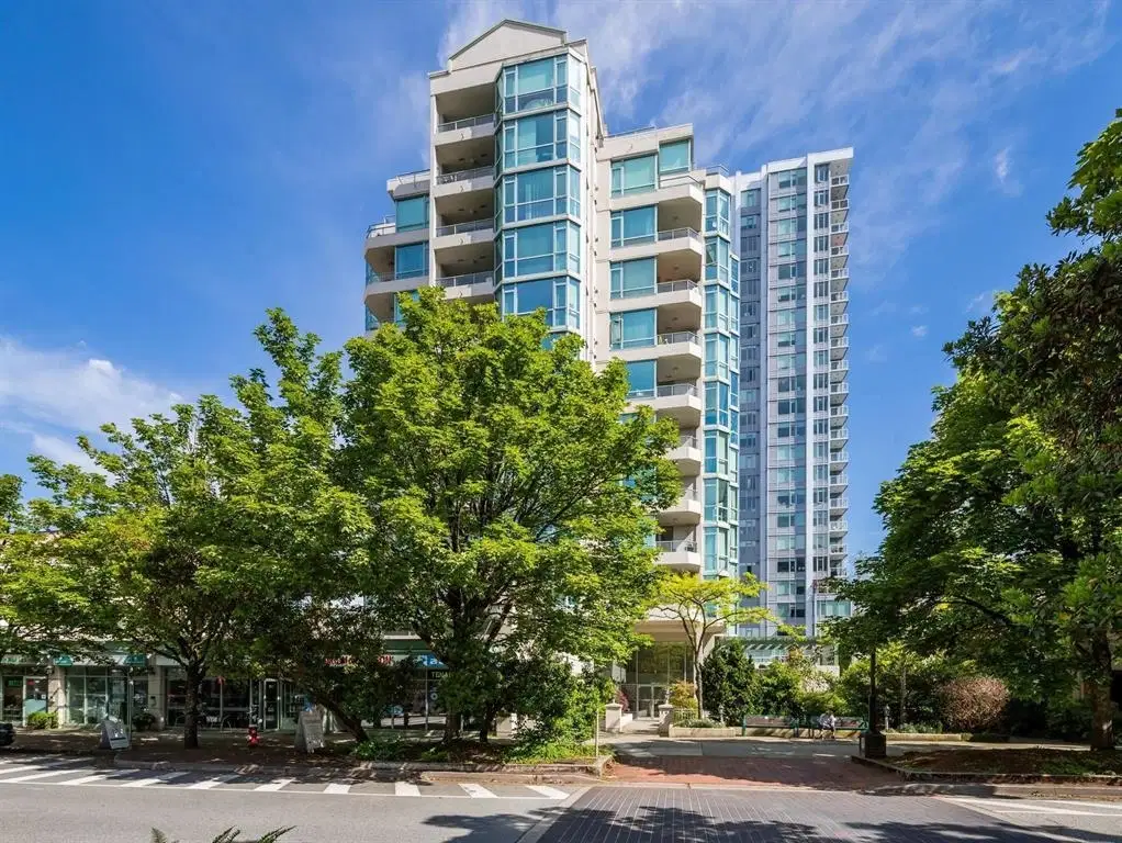#903 – 140 14th Street