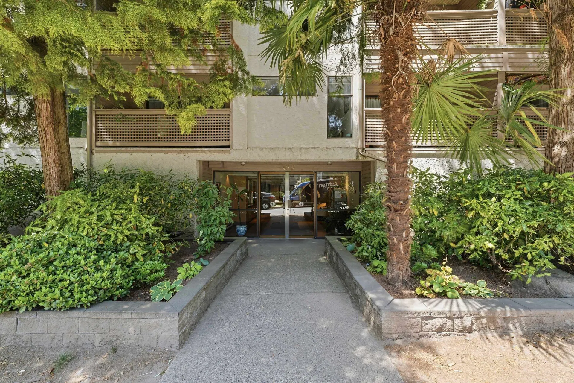 Photo 2 of 31 at #106 – 423 Agnes Street