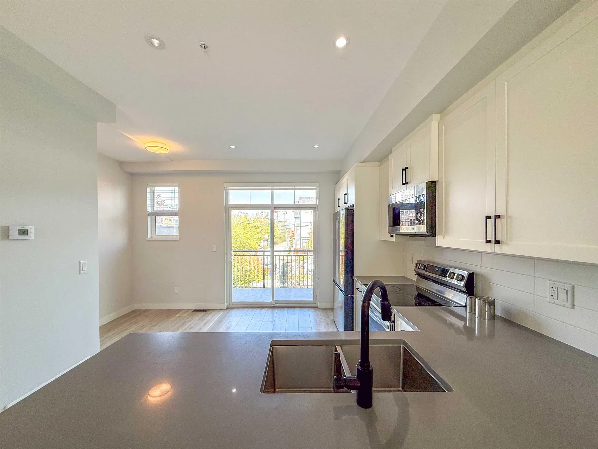 Photo 4 of 22 at #145 – 20180 84 Avenue