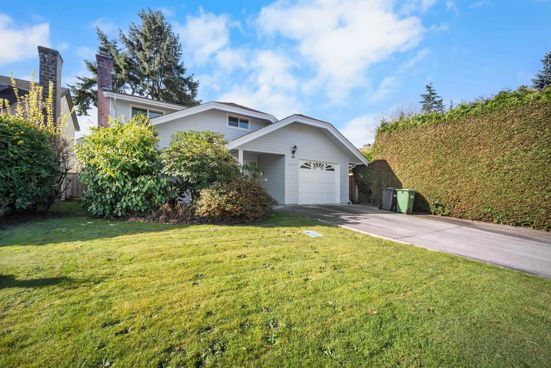 Photo 1 of 30 at 4340 Tiffin Crescent