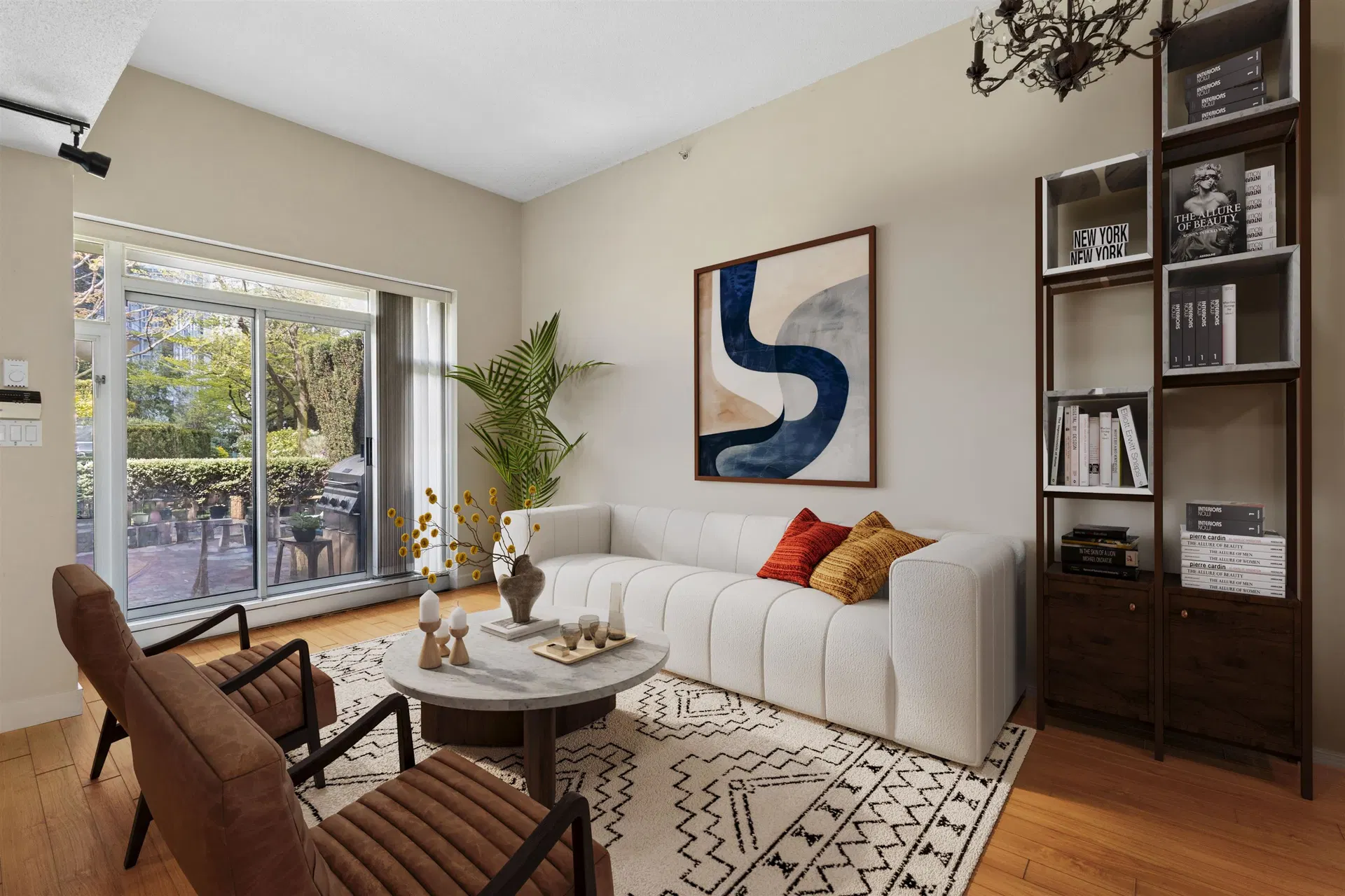 Photo 3 of 25 at #2P – 1033 Marinaside Crescent