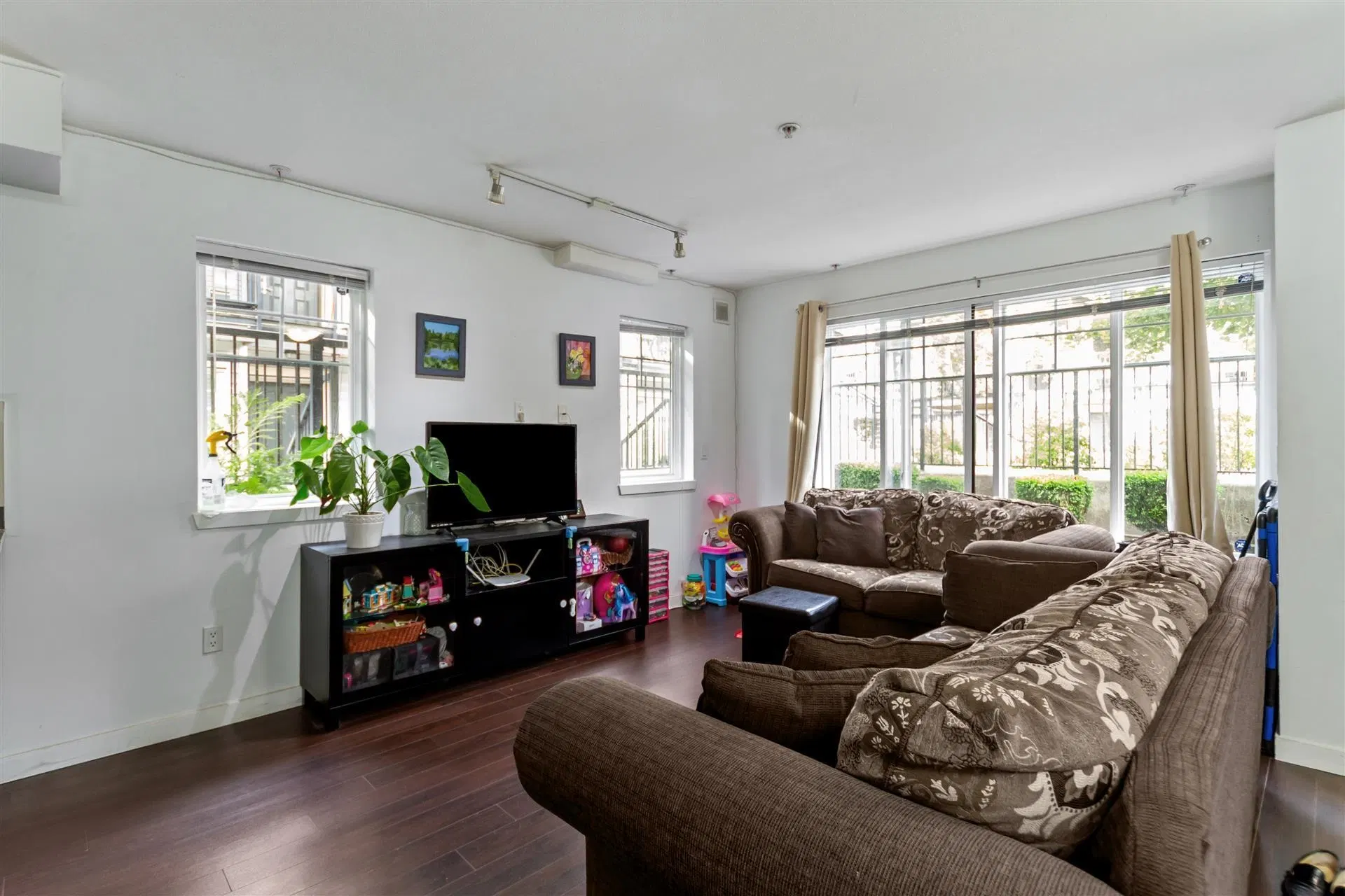 #124 – 13958 108 Avenue